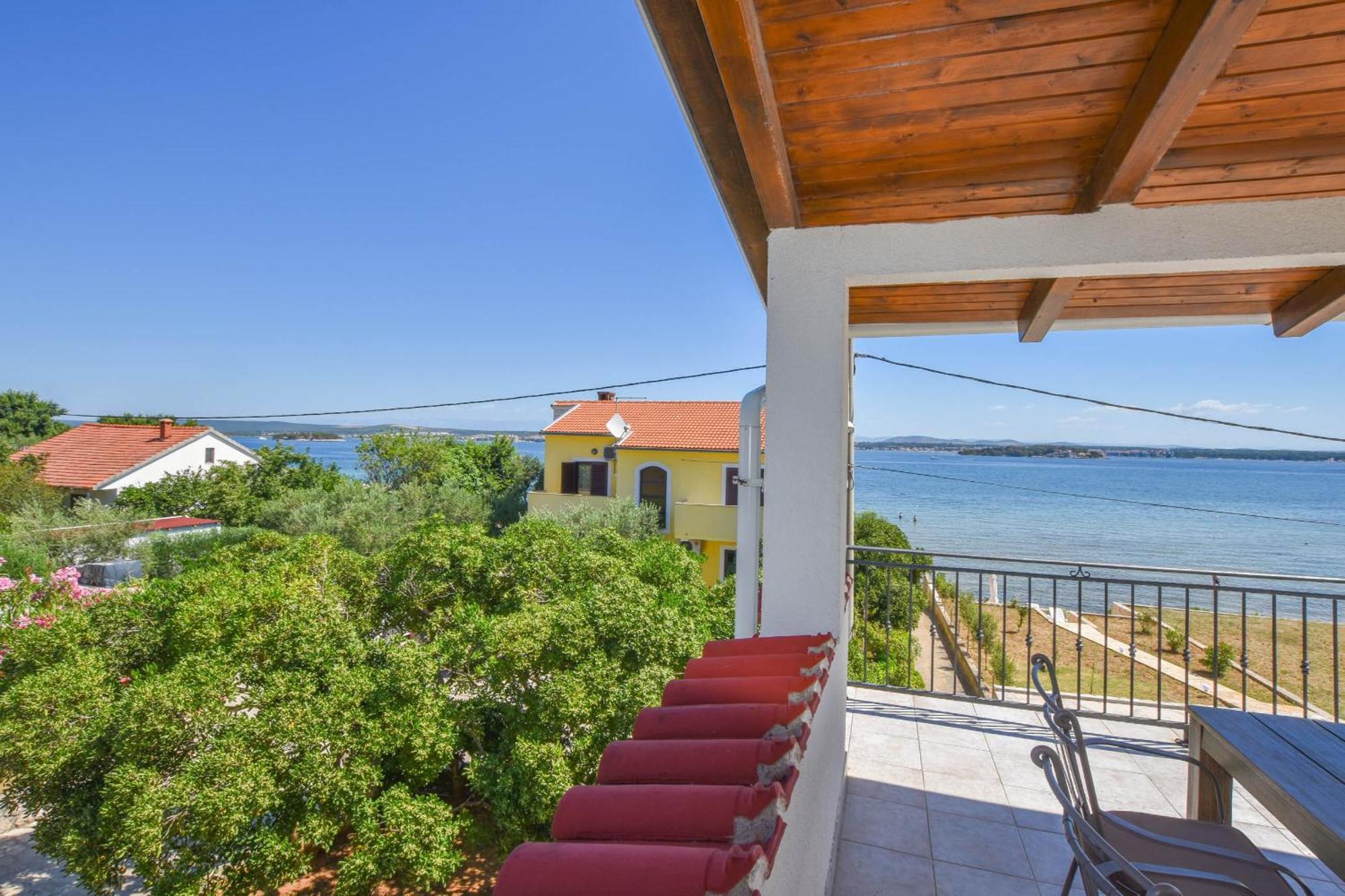 Apartment Blazenka - 20M From The Sea Tkon Exterior photo